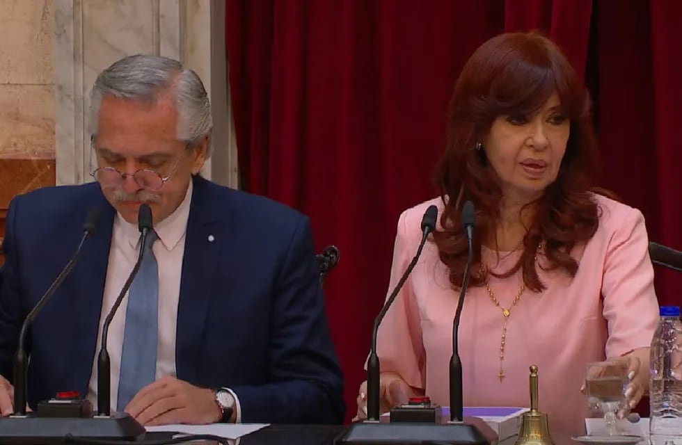 Alberto Fernández  y Cristina Kirchner  en la apertura de sesiones ordinarias en el Congreso (Captura de video)