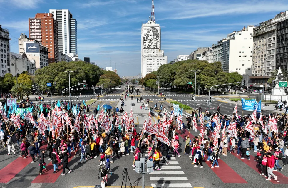 Marcha en Plaza de Mayo. Foto clarín