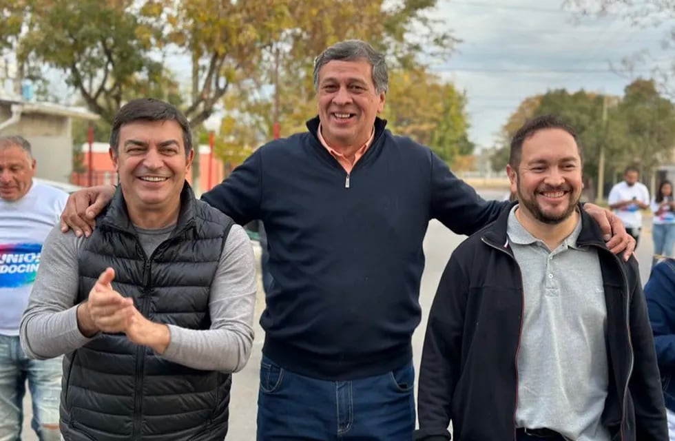Omar De Marchi, Daniel Orozco y Martín Bustos en campaña. Foto: Gentileza