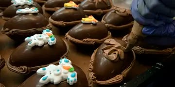 Por qué se regalan huevos de chocolate en Pascua y qué significado tienen