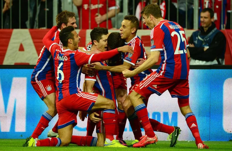 Champions: el Bayern volvió a ser una máquina y aplastó al Porto para llegar a semis