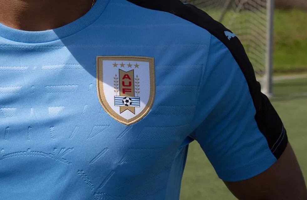 El polémico escudo de la Federación e Fútbol de Uruguay.