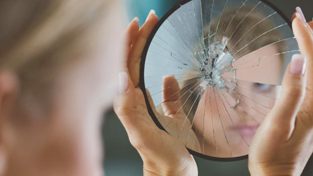 ¿Cómo podemos aprender de nuestros espejos en la vida?