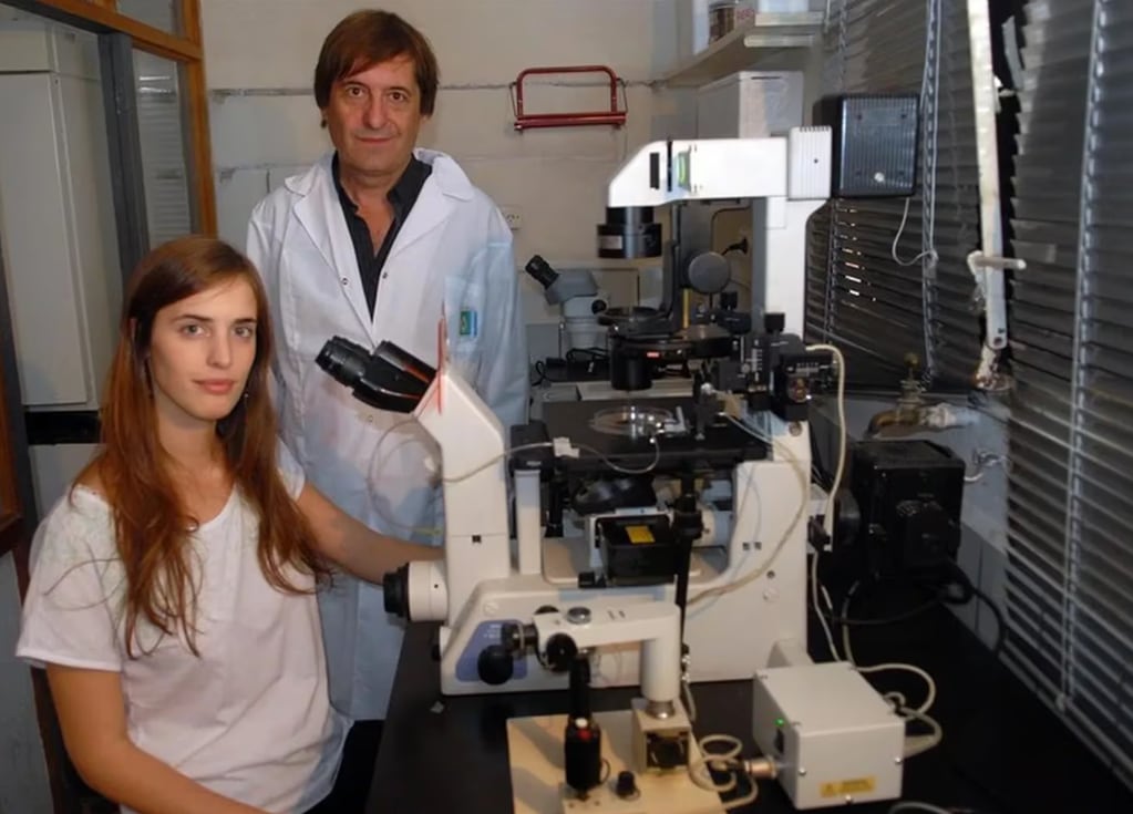 Salamone integró el equipo que logró producir en Argentina el primer ternero a través de fecundación in vitro. Foto: Télam