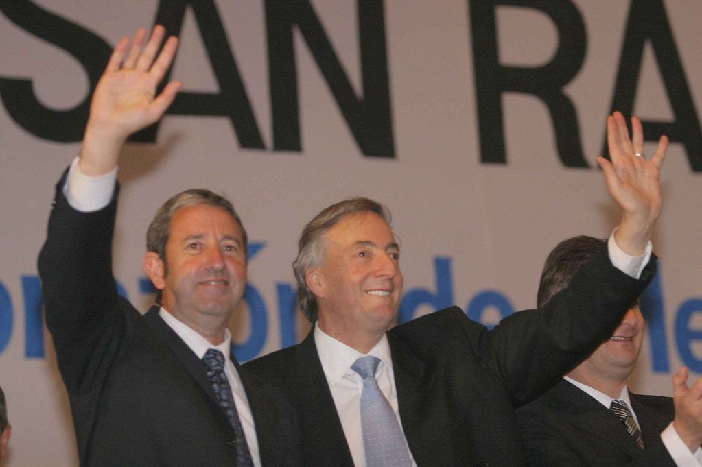 Cobos y Kirchner en San Rafael, en 2006. 