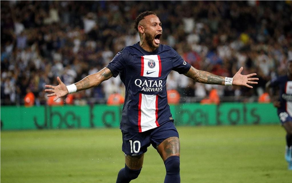 Neymar anotó dos goles en la victoria del PSG