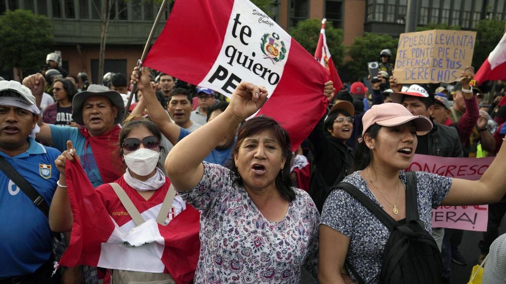 Continúan creciendo las protestas en Perú por la destitución de Pedro Castillo y la asunción de Dina Boluarte.