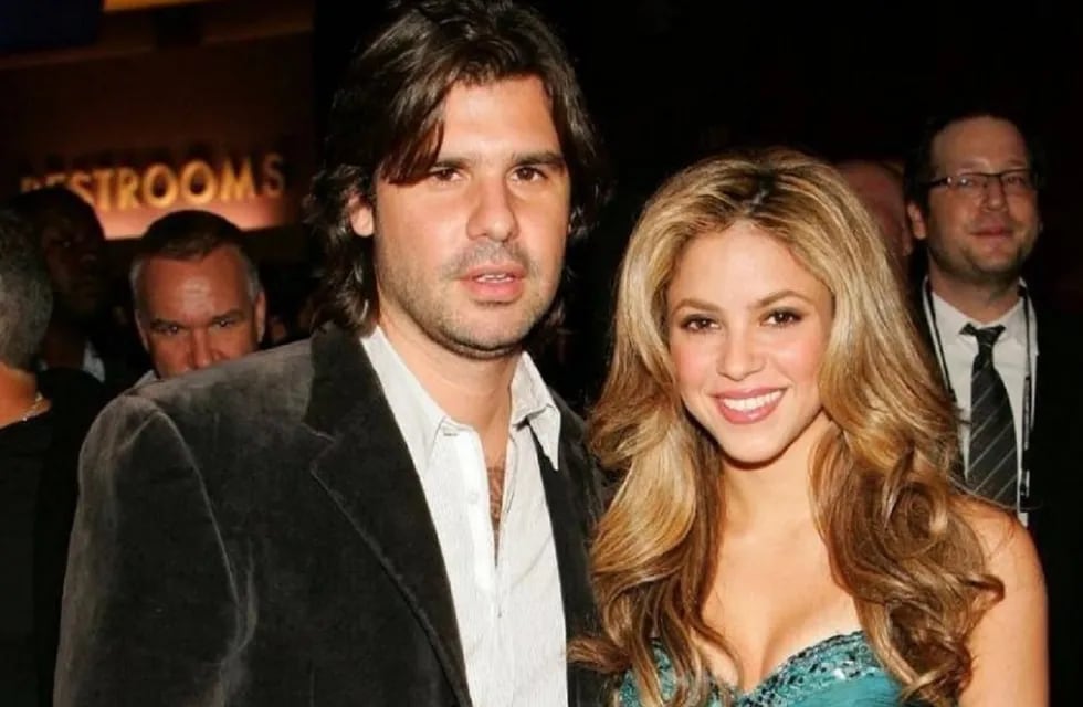 Antonio de la Rúa vuelve a la vida de Shakira para defenderla en un momento crucial (Foto archivo)