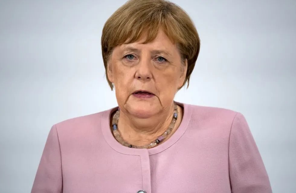 El gobierno de Angela Merkel estableció cierres de escuelas y comercios hasta el 10 de enero.