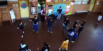 Hace tres años realizan actividades para que los estudiantes no falten a clases y buscan fomentar el compromiso de los padres. Es apadrinada por Diario Los Andes desde 1990.