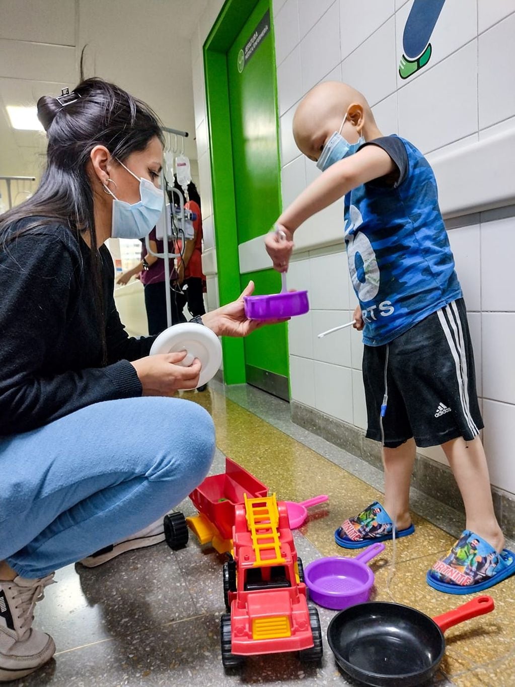 Emotiva campaña para que niños en tratamiento oncológico puedan festejar su día: cómo ayudar. Foto: Asociación Traspasar.
