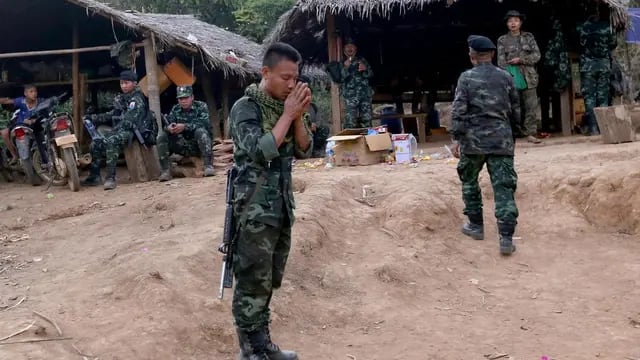 Milicias civiles en Birmania