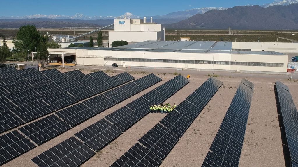En 2022 se inaugura la planta solar en Mendoza.
