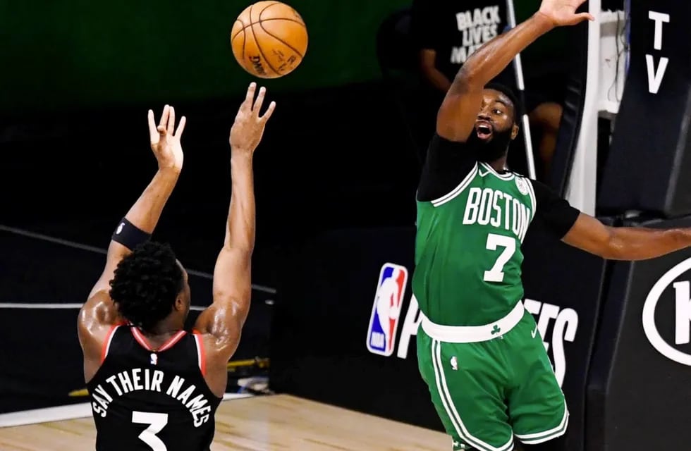 Triple ganador de OG Anunoby's de  Toronto Raptors sobre Boston Celtics. /Gentileza