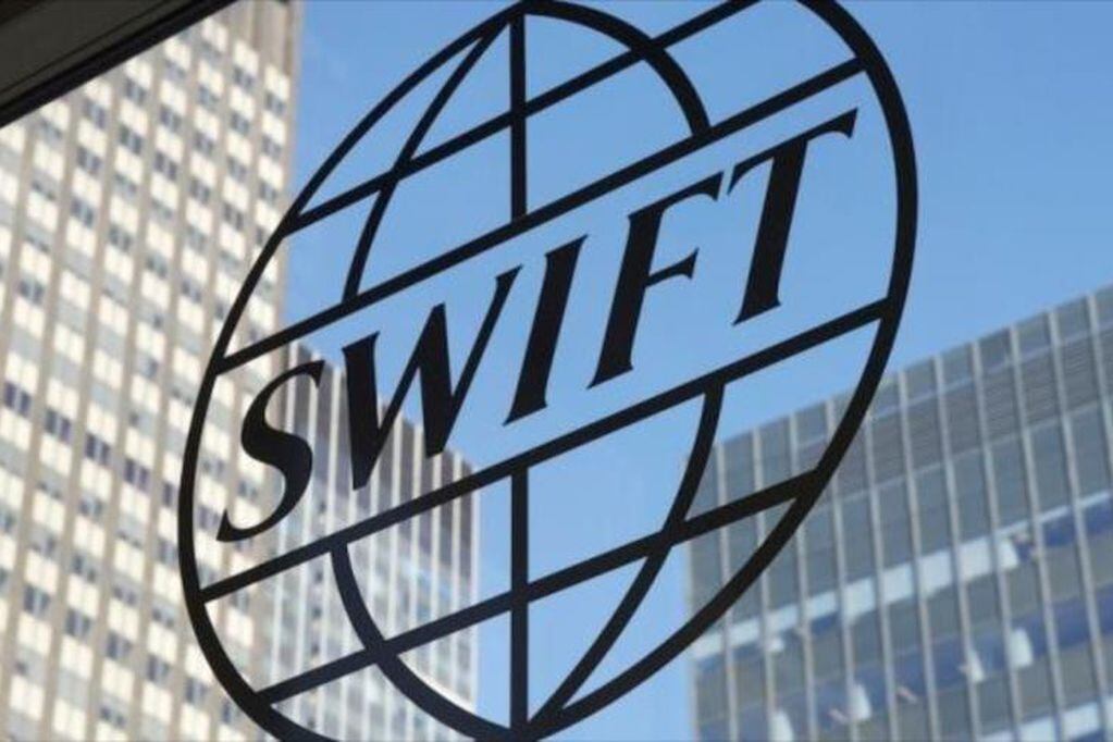 Rusia e Irán buscan alternativas al Swift