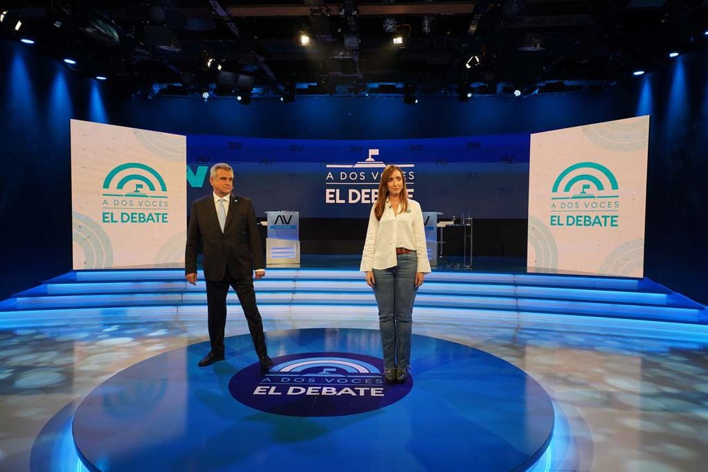 Debate de los vicepresidentes. Agustín Rossi y Victoria Villarruel cara a cara en A Dos Voces (Clarín)