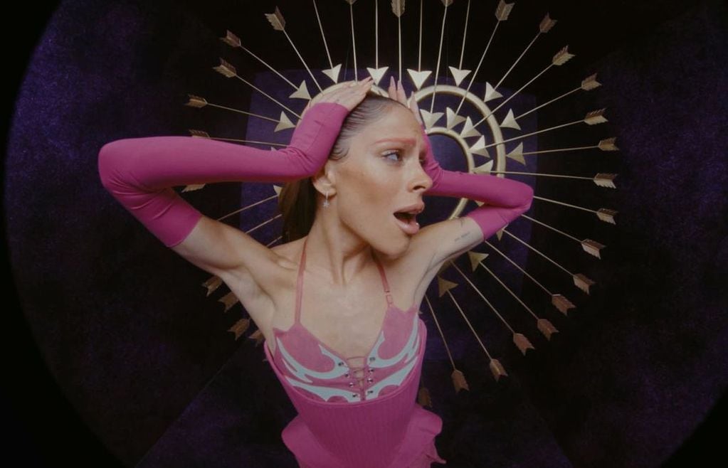 Tini Stoessel en "Cupido".
