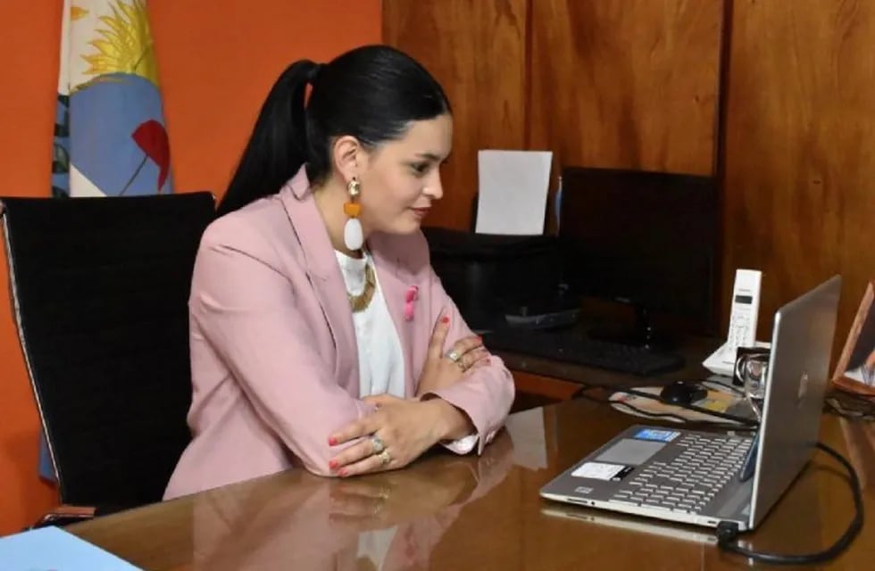 Flor Destéfanis, intendenta de Santa Rosa, anunció que pagará una deuda que dejó Salgado.