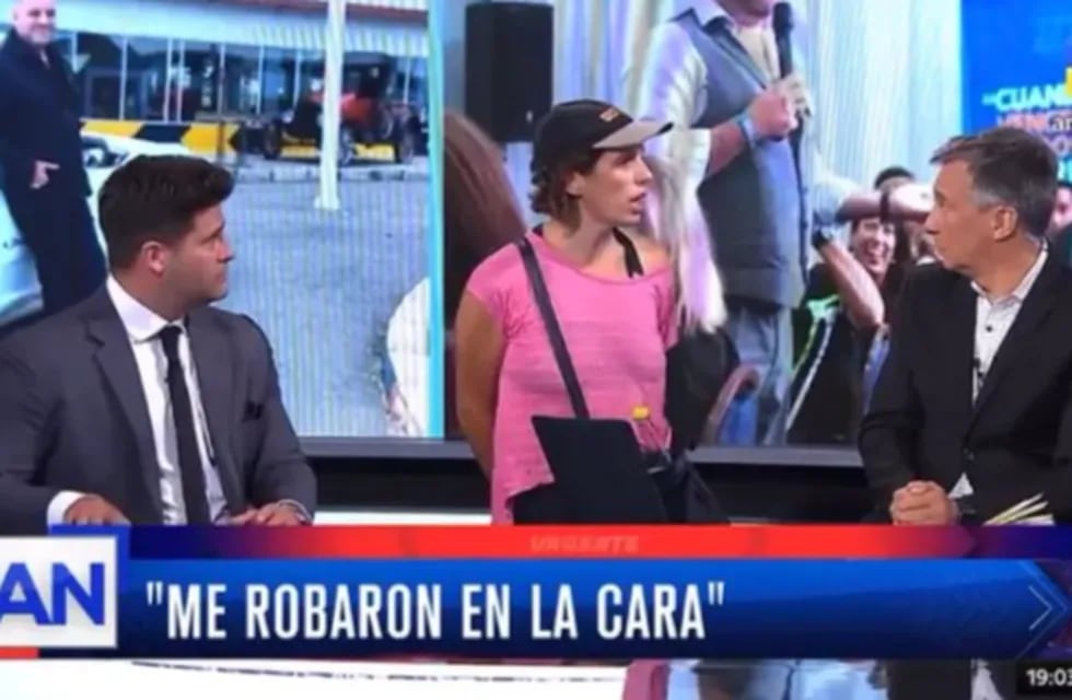 Una mujer irrumpió en el programa de Rolando Graña cuando salía en vivo y denunció acoso sexual.