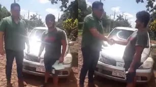 Video: sorteó su auto para pagar la operación de su hija y el ganador se lo devolvió