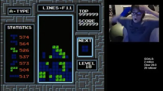 Un niño prodigio de 13 años se convierte en la primera persona en vencer al Tetris