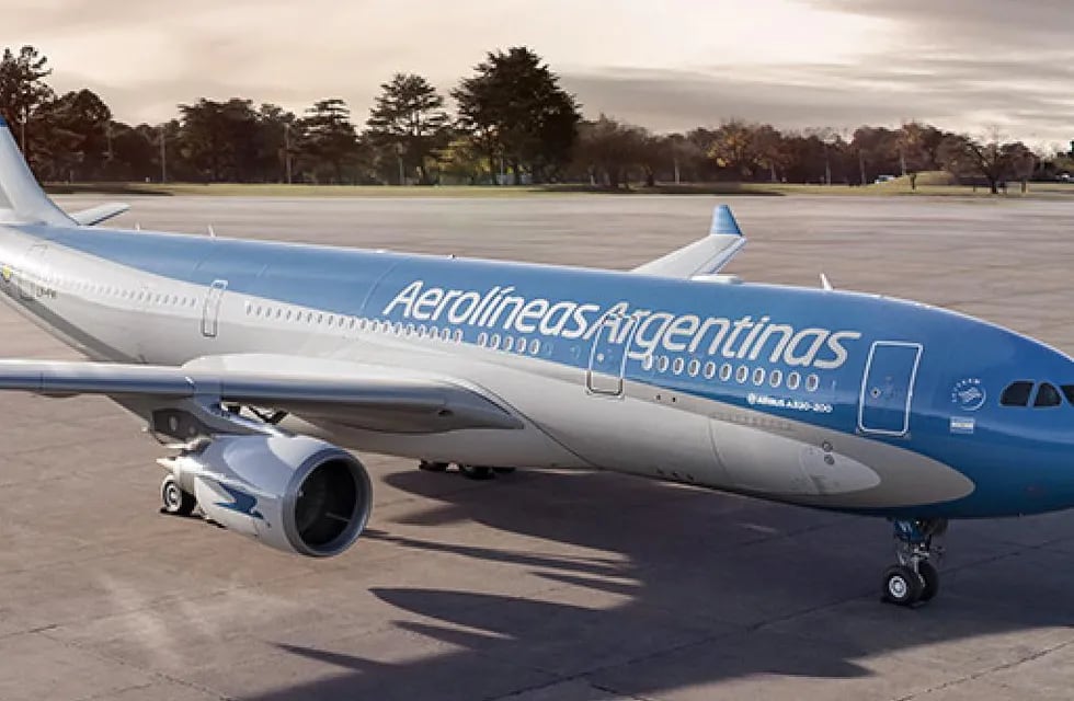 La empresa retomará las conexiones entre Mendoza y Ezeiza en el mes de abril. Foto: Aerolíneas Argentinas