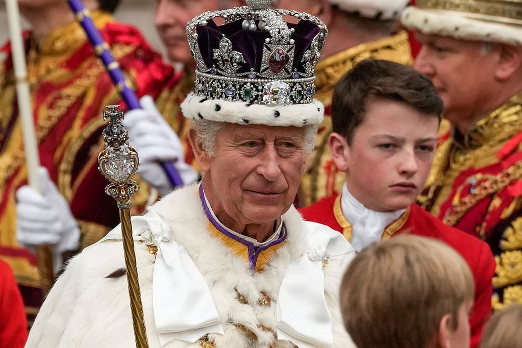 Carlos III, coronado rey del Reino Unido (AP).