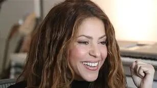 Video: un joven afirma que Shakira es su madre y que lo abandonó en los noventa
