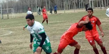 El Verde vapuleó a San Martín (Salto de las Rosas), al Religioso le alcanzó el gol de visitante de la ida, y el Cruzado le goleó a Goudge 3 