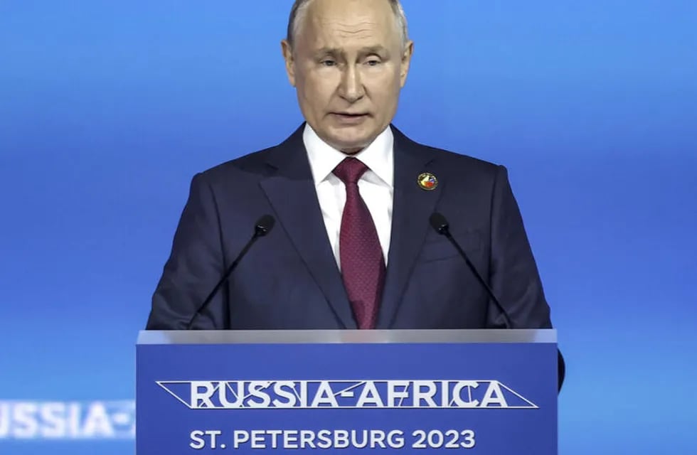 El presidente ruso, Vladimir Putin, durante su discurso en la cumbre Rusia-África que se celebra por estas horas en San Petersburgo.