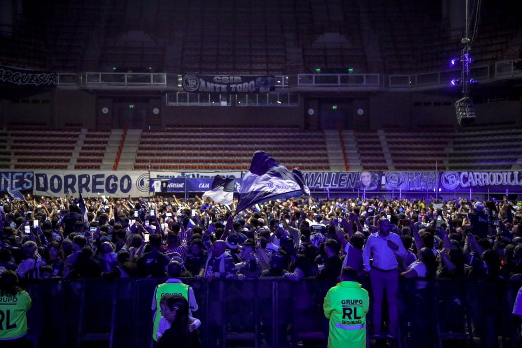 Los campeones celebraron con su gente en el Aconcagua Arena. / CSIR 
