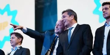 Sergio Massa, candidato presidencial de Unión por la Patria, junto al ahora exjefe de Gabinete de Axel Kicillof, Martín Insaurralde