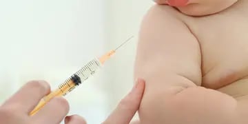 Bebé vacuna
