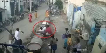 Un hombre se cayó a una olla gigante en la India y murió
