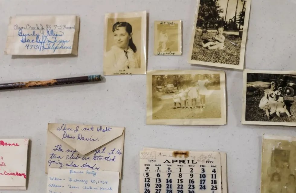 Encontraron un bolso con objetos de una adolescente que datan del año 1950: “Era como ver sus redes sociales”. / Foto: Gentileza