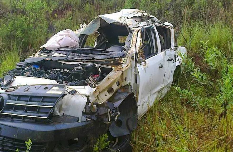 Tragedia en Misiones: tres muertos por el choque de una camioneta contra un muro
