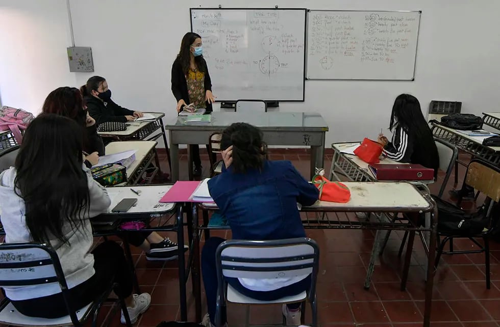 Víctor Ibáñez, garantizó la continuidad del dictado de clases presenciales en la provincia y aseguró que en Mendoza menos del 1% de los estudiantes está contagiado. Foto: Orlando Pelichotti