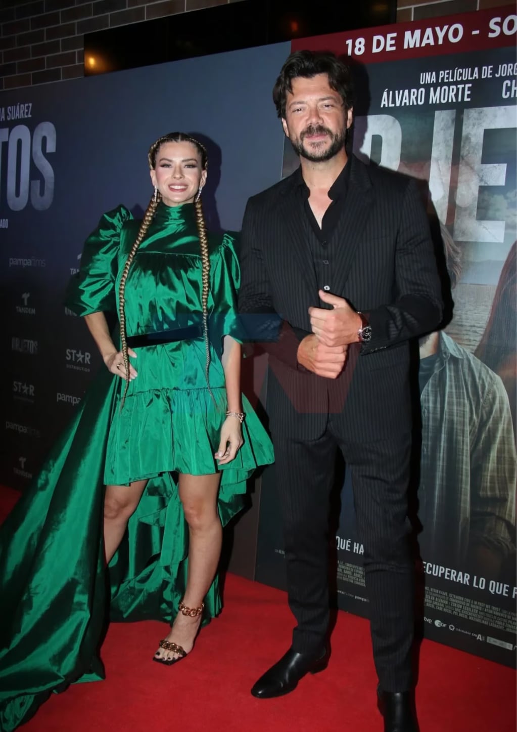 La China Suárez presentó en Buenos Aires la avant premiere de la película española Objetos, la cual protagoniza junto a Álvaro Morte. - TN
