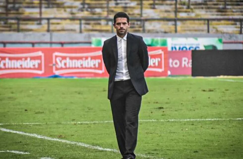 Tras seis derrotas consecutivas, el ex jugador de Boca y la Selección dejó de ser el entrenador