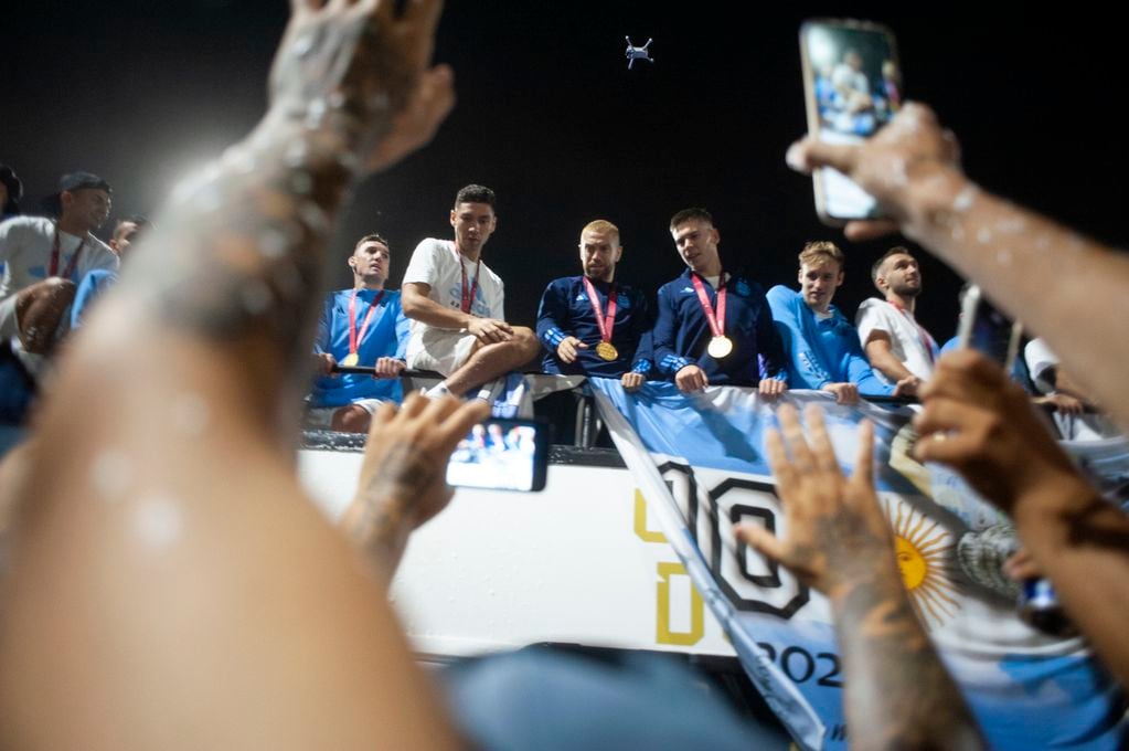 Así fue la llegada de la Selección Argentina al país. / Foto: Clarín