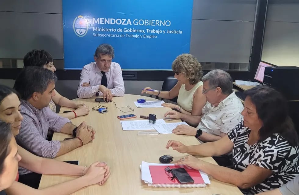 El Gobierno de Mendoza y Ampros llegó a un acuerdo salarial.