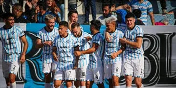 Liga Mendocina: Atlético Argentino festejo vs Murialdo