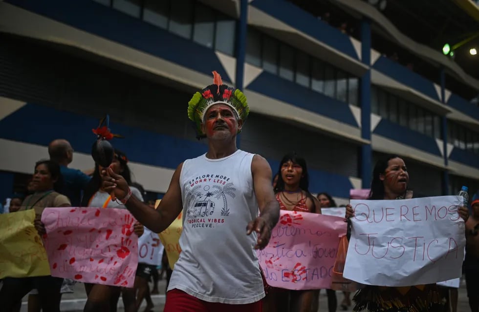 En las horas previas al comienzo de la Cumbre comenzaron varias protestas de grupos indígenas en la ciudad de Belém, en Brasil.