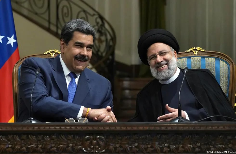 Nicolás Maduro y Ebrahim Raisi, presidentes de Venezuela e Irán respectivamente, durante la última visita del líder iraní en 2022.