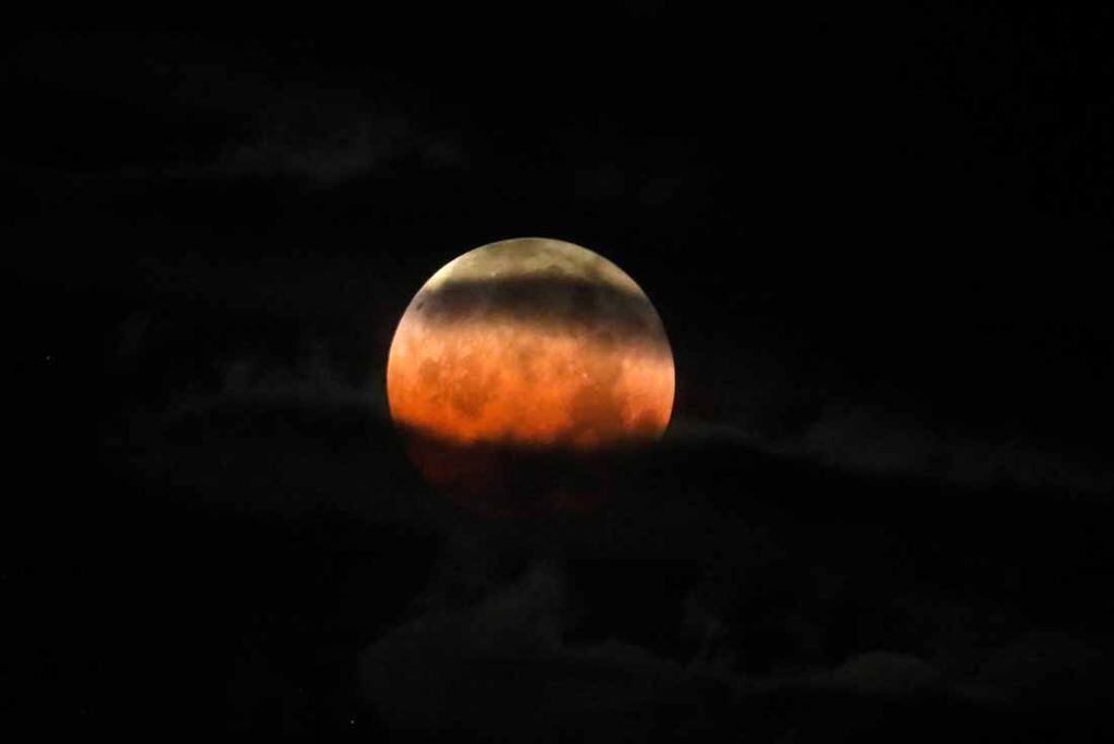 IEclipse lunar en California. (AP)