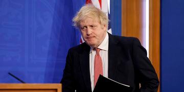 “Hasta la vista, baby”, la insólita despedida de Boris Johnson al abandonar el Parlamento británico