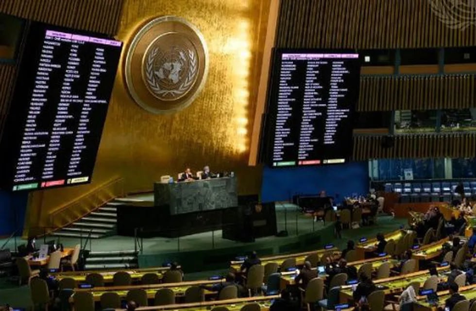 Votación en la Asamblea General de la ONU a favor de que Rusia pague las reparaciones en Ucrania.