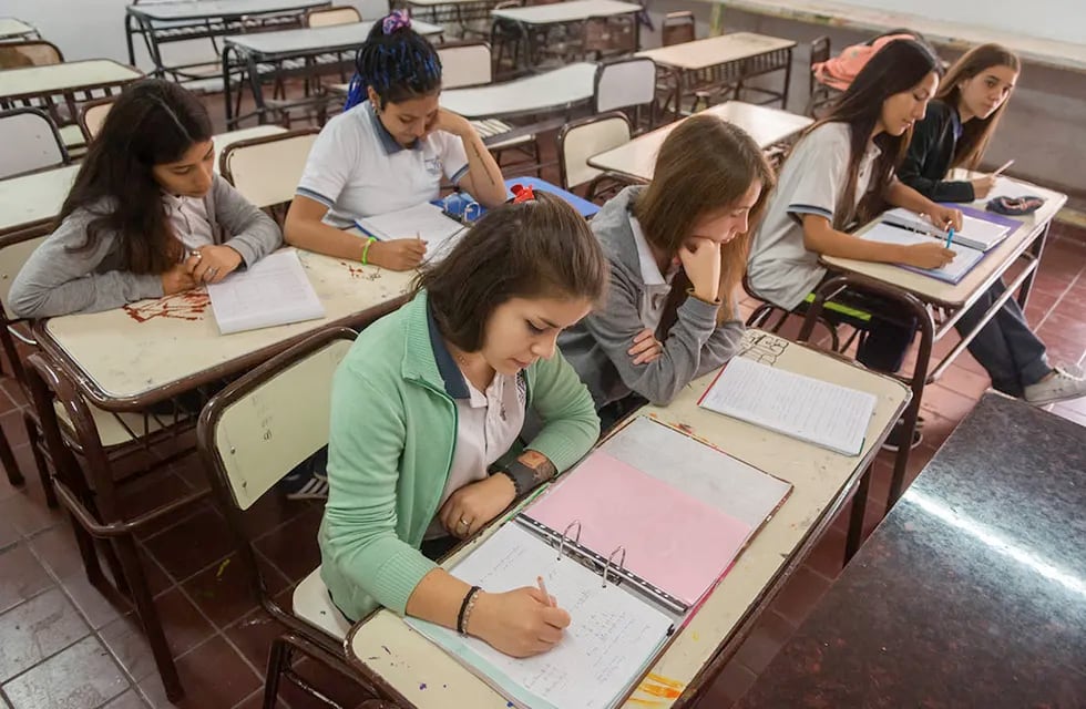 Estudiantes serán tutores de otros estudiantes para generar, entre otros, mejor clima áulico.  Foto: Ignacio Blanco / Los Andes
