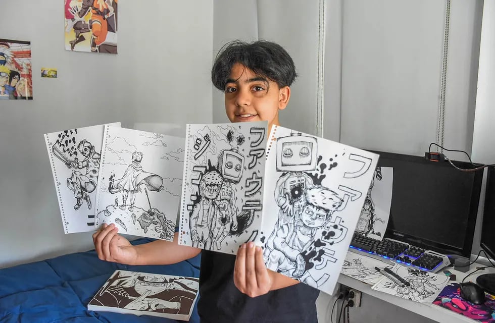 Fausto Guaquinchay tiene 13 años, empezó a dibujar desde los 3 años, el estilo es tipo comic y manga. / Mariana Villa
