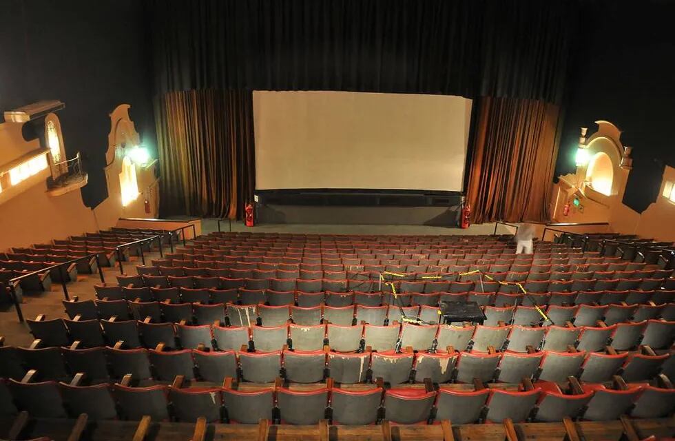 Películas gratis en el Cine Universidad para despedirse de la sede de calle Lavalle